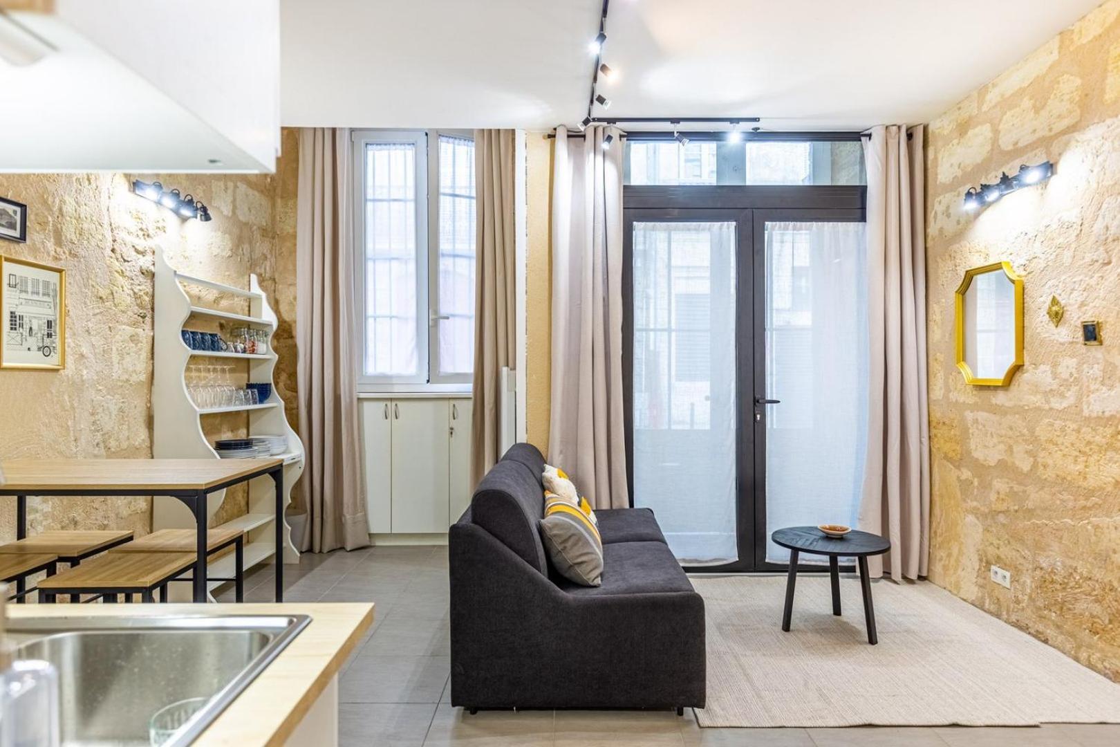 Guestready - Cozy Apt In Frederic & Isabelle Place Bordeaux Eksteriør billede